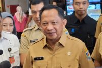 Pemberian insentif berupa pembebasan atau pengurangan pajak daerah mencakup Pajak Kendaraan Bermotor (PKB) dan Bea Balik Nama Kendaraan Bermotor (BBNKB).