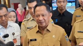Pemberian insentif berupa pembebasan atau pengurangan pajak daerah mencakup Pajak Kendaraan Bermotor (PKB) dan Bea Balik Nama Kendaraan Bermotor (BBNKB).