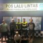 Petugas Satlantas Polres Pangkep mengamankan truk dan dua terduga pelaku.