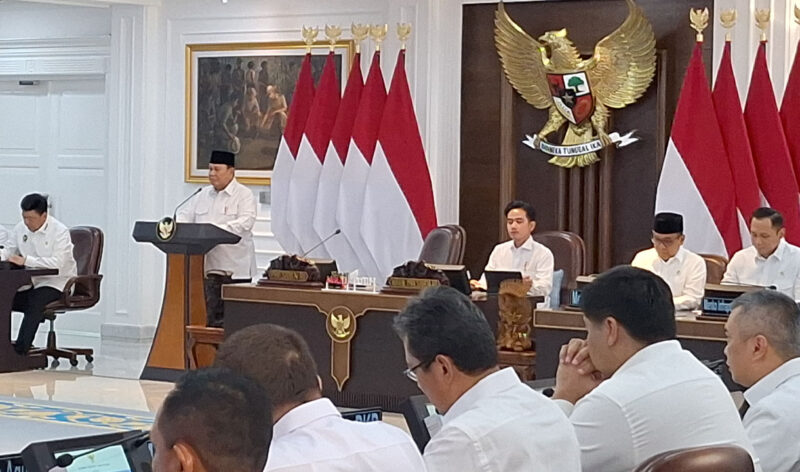 Presiden Prabowo Subianto dikabarkan akan melakukan perombakan atau reshuffle hari ini, Senin, 27 April 2026.