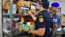 Rencana Menkeu Purbaya terapkan Layer baru cukai rokok menimbulkan keresahan pekerja di industri tembakau-Humas Pemkot Surabaya.