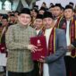Wali Kota Makassar, Munafri Arifuddin, saat menghadiri Tabligh Akbar dan Pelantikan Imam Kelurahan se-Kota Makassar di Masjid Al Markaz Al Islami Jenderal M. Jusuf.