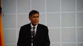 Profesor Armin Arsyad.